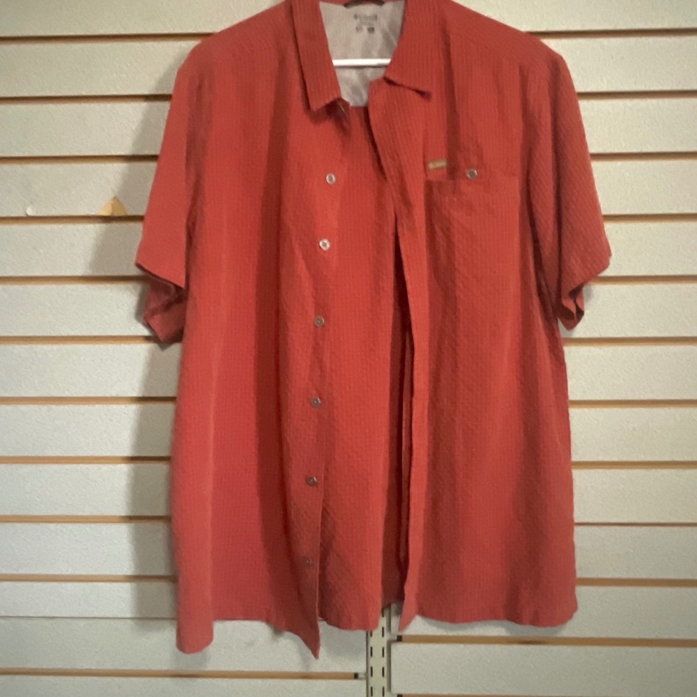 Columbia Mens Short Sleeve Button Down Shirt Orange Textured OMNI Shade Size M